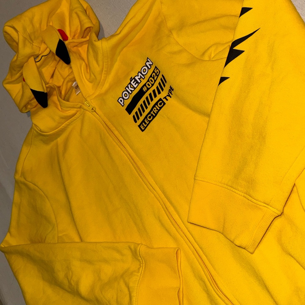 Pokemon Pikachu Zip Up Hoodie Yellow Electric Type Character Hood Boys XXL 18